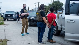 同比暴涨627%，美国政府一个月逮捕2万非法移民-uusu优素-乐高,模型,3d打印,编程