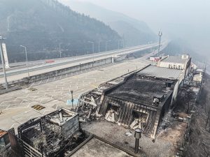 遇难者大部分为老人，韩国本轮山火成该国史上最严重山火-uusu优素-乐高,模型,3d打印,编程