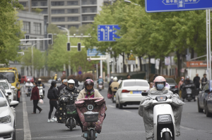 受极端大风天气影响，多地航班取消、高速限行-uusu优素-乐高,模型,3d打印,编程