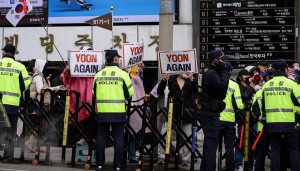 尹锡悦出席涉内乱案首次庭审，2名军方人士将作证-uusu优素-乐高,模型,3d打印,编程