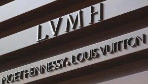 奢侈品巨头LVMH欧股盘中一度下跌8%，惨遭多家投行“降价”-uusu优素-乐高,模型,3d打印,编程