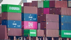 美国经济增速大幅放缓、通胀攀升，IMF警告关税冲击-uusu优素-乐高,模型,3d打印,编程