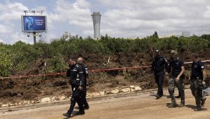 胡塞武装首次成功袭击机场致航班停运，以色列誓言报复-uusu优素-乐高,模型,3d打印,编程