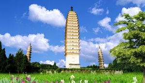 无人机穿越大理三塔时“炸机”，肇事游客被行拘10日-uusu优素-乐高,模型,3d打印,编程