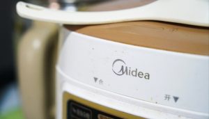 美的董事长方洪波回应接班人问题：已有六七个人可随时接任-uusu优素-乐高,模型,3d打印,编程