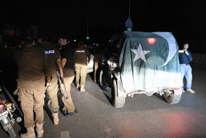 巴基斯坦对印发起军事行动，并关闭全部领空-uusu优素-乐高,模型,3d打印,编程