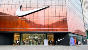 时隔六年，耐克重返亚马逊平台-uusu优素-乐高,模型,3d打印,编程