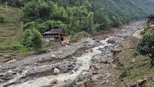 地方新闻精选 | 广西山洪泥石流救出3人已无生命体征 呼和浩特一连锁药房29个门店被处理-uusu优素-乐高,模型,3d打印,编程