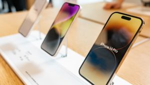 苹果公司遭特朗普“定向打压”，市值开盘蒸发超1000亿美元-uusu优素-乐高,模型,3d打印,编程