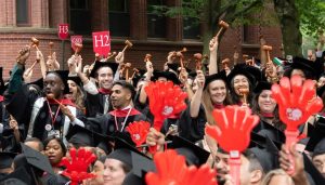 美国法官叫停禁止哈佛招国际生政策，白宫改立场提出30天限期-uusu优素-乐高,模型,3d打印,编程