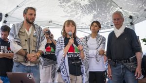 以军加大对加沙打击之际，“环保少女”通贝里所乘援助船被劝返-uusu优素-乐高,模型,3d打印,编程