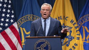 再出惊人之举，美国卫生部长开除疾控中心疫苗顾问团所有成员-uusu优素-乐高,模型,3d打印,编程