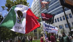 洛杉矶骚乱现场为何那么多墨西哥国旗？-uusu优素-乐高,模型,3d打印,编程