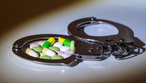 近十年毒品犯罪整体呈下降趋势，新型毒品滥用群体低龄化愈加明显-uusu优素-乐高,模型,3d打印,编程