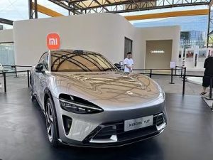 YU7标准版比SU7标准版贵2万?雷军回应-uusu优素-乐高,模型,3d打印,编程