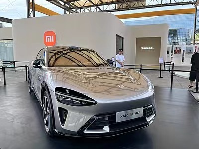YU7标准版比SU7标准版贵2万？雷军回应-uusu优素-乐高,模型,3d打印,编程