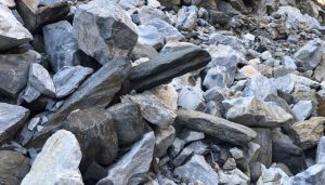 地方新闻精选 | 河北滦平山体滑坡致4人遇难8人失联 陕西一金店金银首饰被洪水冲走-uusu优素-乐高,模型,3d打印,编程