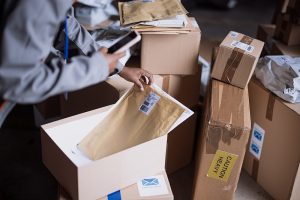 白宫暂停小额包裹关税豁免，将冲击快时尚、亚马逊等零售商-uusu优素-乐高,模型,3d打印,编程