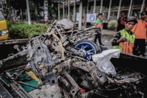 印尼政府同意削减议员福利，但示威者仍将继续抗议-uusu优素-乐高,模型,3d打印,编程