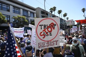 劳工节全美各地爆发反特朗普示威：劳动者利益应优先于富人-uusu优素-乐高,模型,3d打印,编程