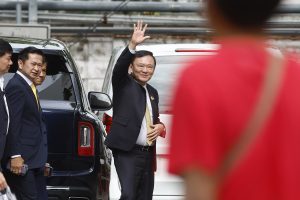 他信回泰国后将于9月9日听取法院裁决，有可能因逃避监禁而入狱-uusu优素-乐高,模型,3d打印,编程