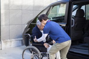 日本老龄化程度持续加深，“银发劳动力”权益受关注-uusu优素-乐高,模型,3d打印,编程