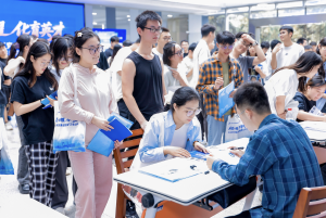 统计局谈城镇调查失业率上升：主要受应届毕业生集中离校进入劳动力市场影响-uusu优素-乐高,模型,3d打印,编程