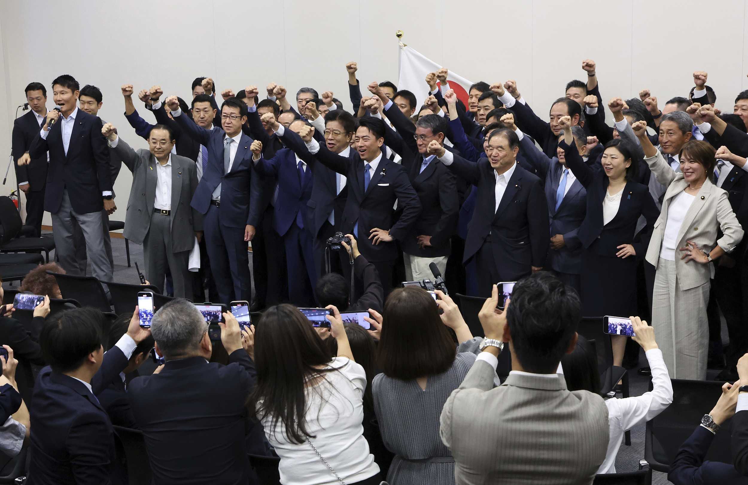 史上最长选战正式打响，日本自民党总裁选举定档10月4日-uusu优素-乐高,模型,3d打印,编程