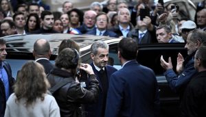 萨科齐正式入狱服刑，成为法兰西共和国历史上首个入狱的前总统-uusu优素-乐高,模型,3d打印,编程