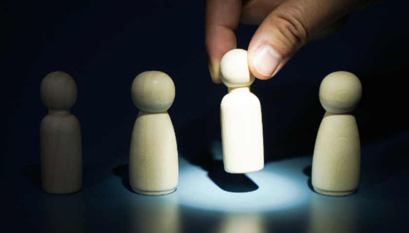 直通部委｜1至9月全国立案省部级干部90人 前三季度城镇新增就业1057万人-uusu优素-乐高,模型,3d打印,编程