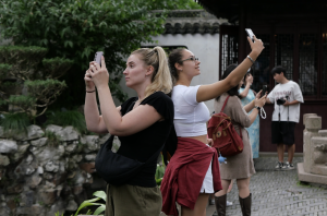 “中国游”持续升温，前三季度旅行服务出口同比大增超五成-uusu优素-乐高,模型,3d打印,编程