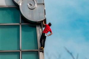 生死直播：无保护徒手攀登台北101，Alex再续神话-uusu优素-乐高,模型,3d打印,编程